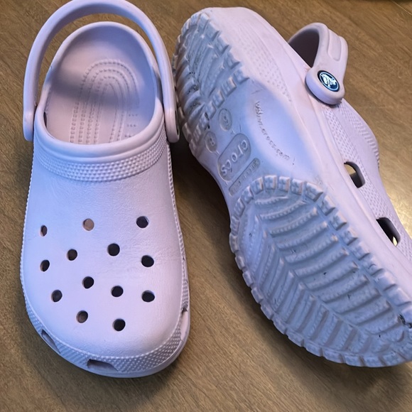 Kids Lavender Clogs - Picture 2 of 3